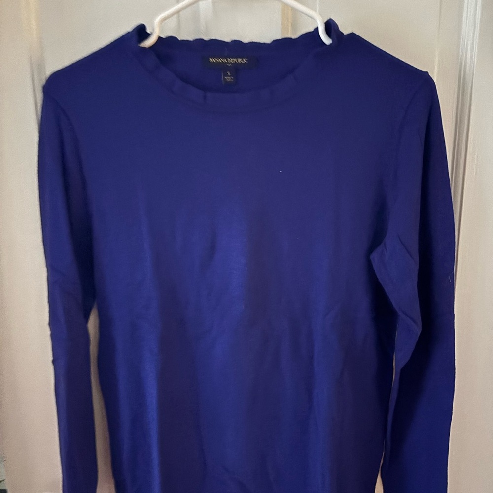 Banana Republic women’s  Deep Blue Crewneck Sweater